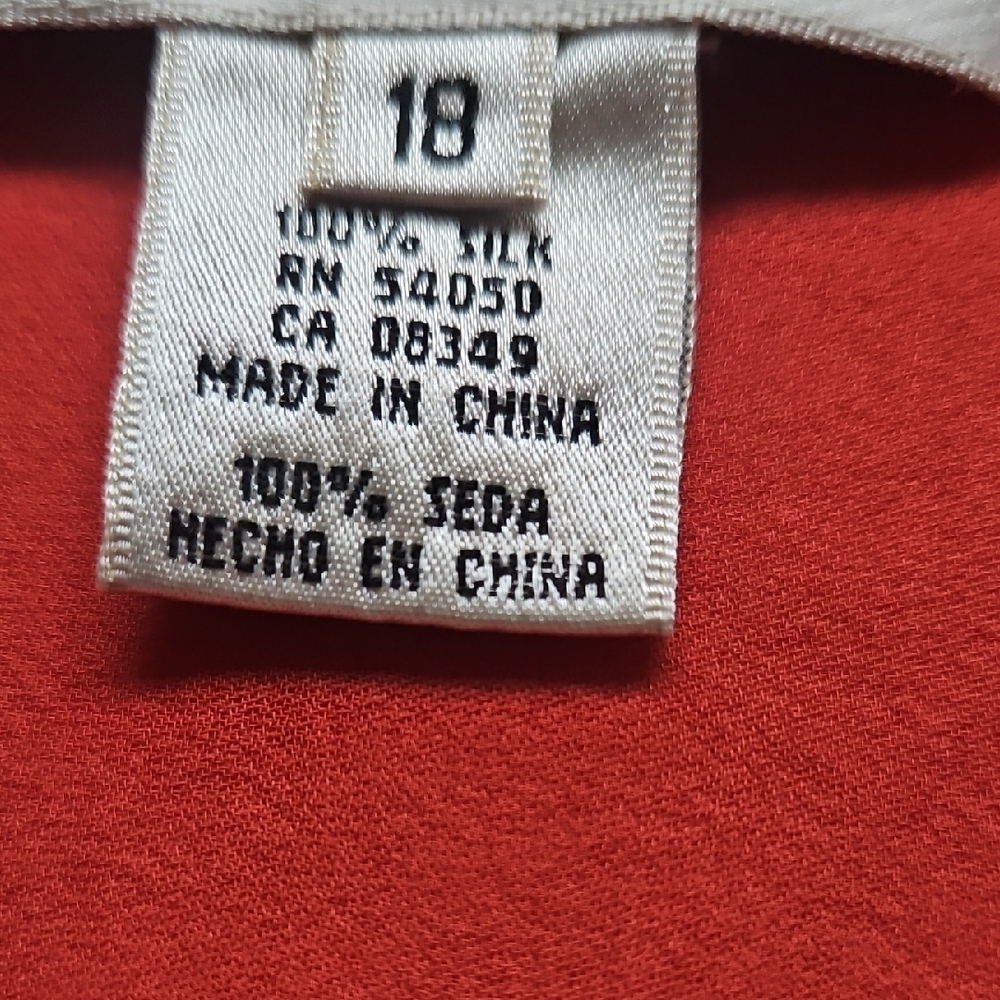 VINTAGE Saville for Nordstrom Red 100% Silk Button-Down Blouse - Size 18 - Picture 3 of 11
